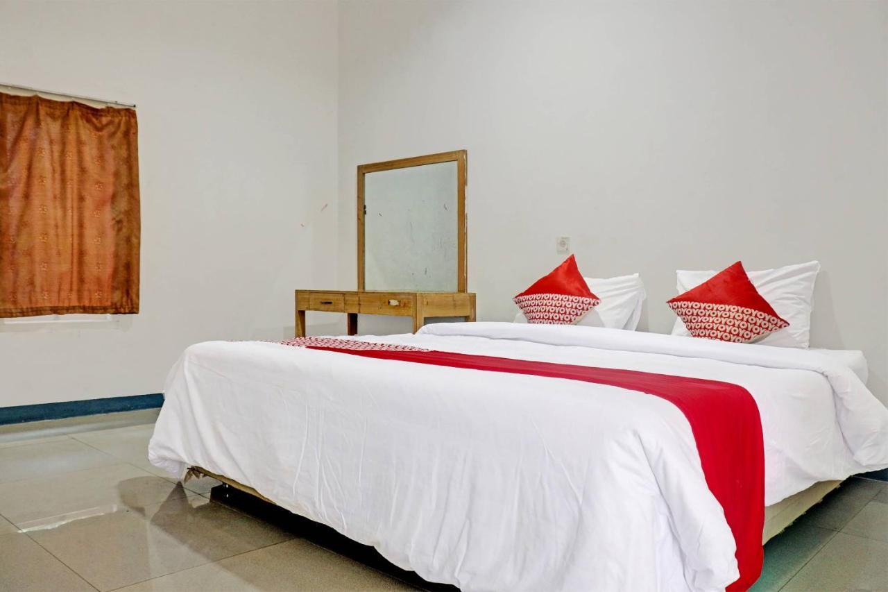 OYO 90483 Homestay Permata Bangko Bagian luar foto