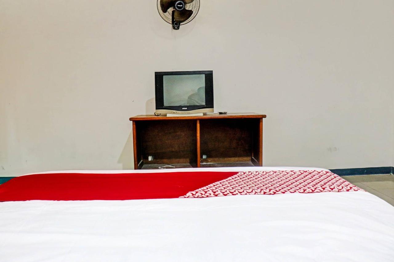 OYO 90483 Homestay Permata Bangko Bagian luar foto