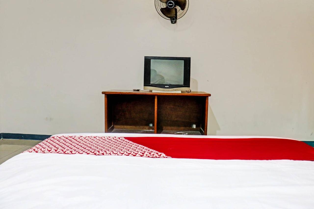 OYO 90483 Homestay Permata Bangko Bagian luar foto